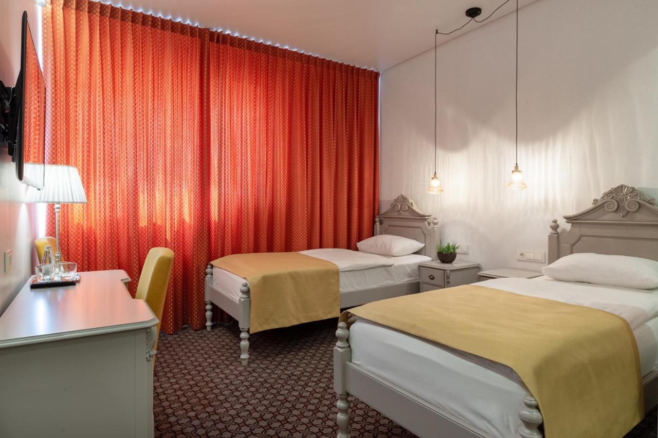 Hotel Sinchronas Telšiai Zewnętrze zdjęcie